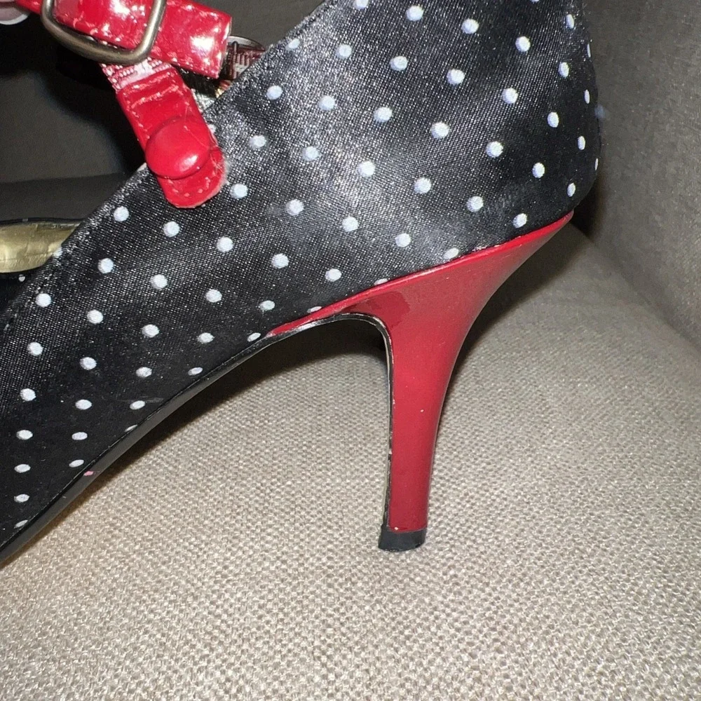 Retro Steve Madden Luvvy Black Polka Dot Heels Red Buckle Strappy 6M Rockabilly - Picture 10 of 11